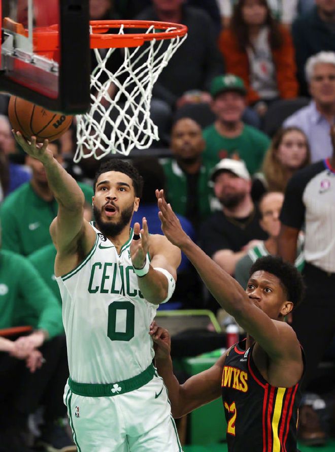 德国男篮翻盘凯尔特人B队，哈里斯三分雨点燃全场