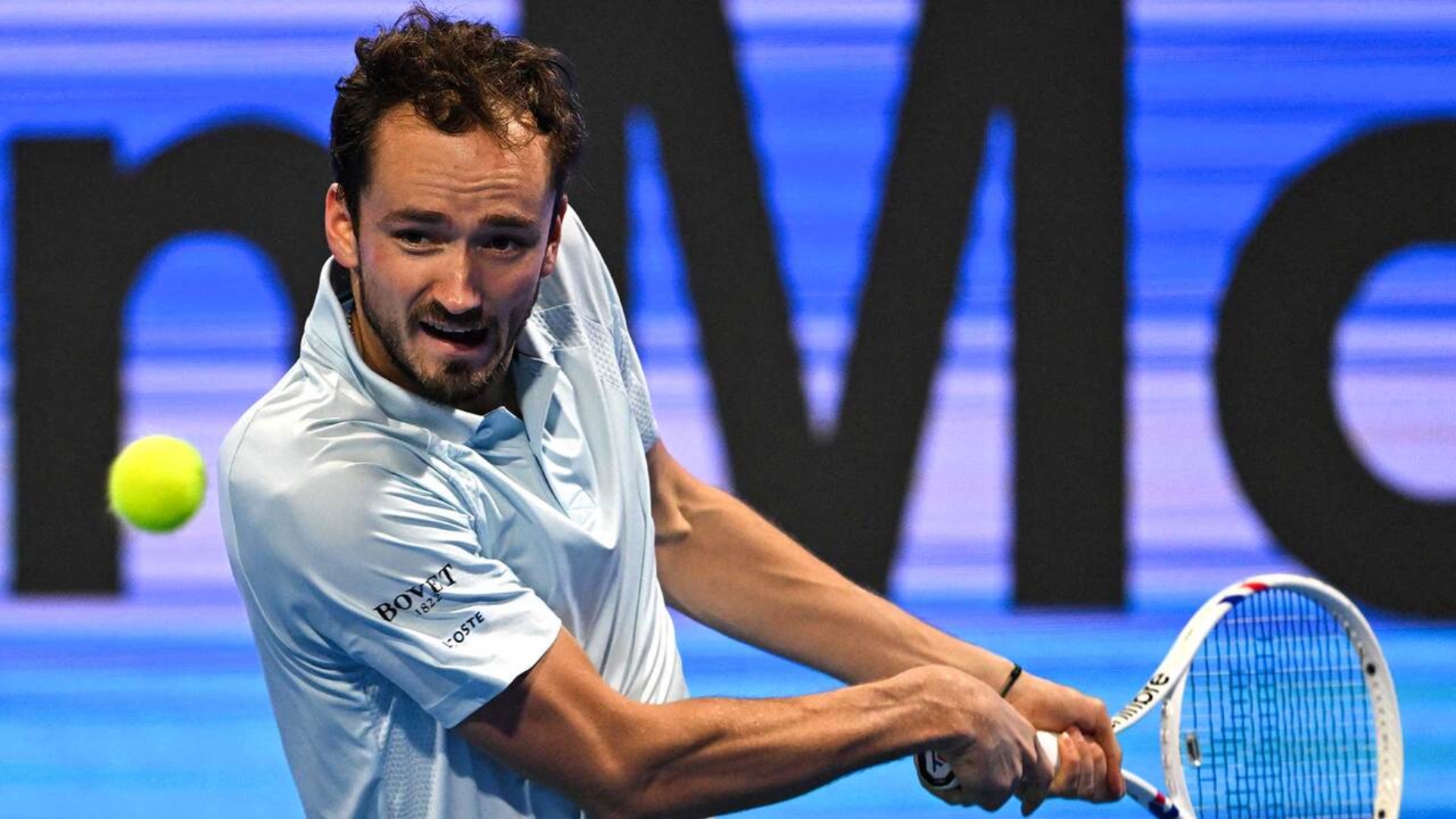 法国网球队鏖战英国网球队，梅德韦杰夫爆发神勇的简单介绍