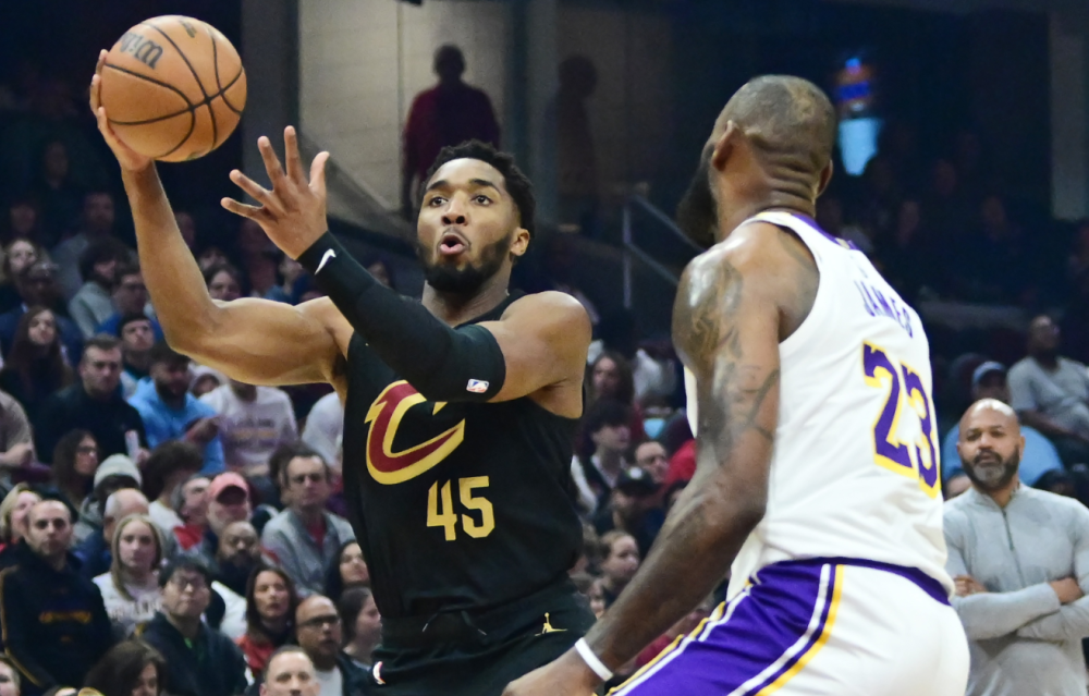 包含76人鏖战湖人B队,米切尔爆发神勇的词条 包含76人鏖战湖人B队,米切尔爆发神勇的词条