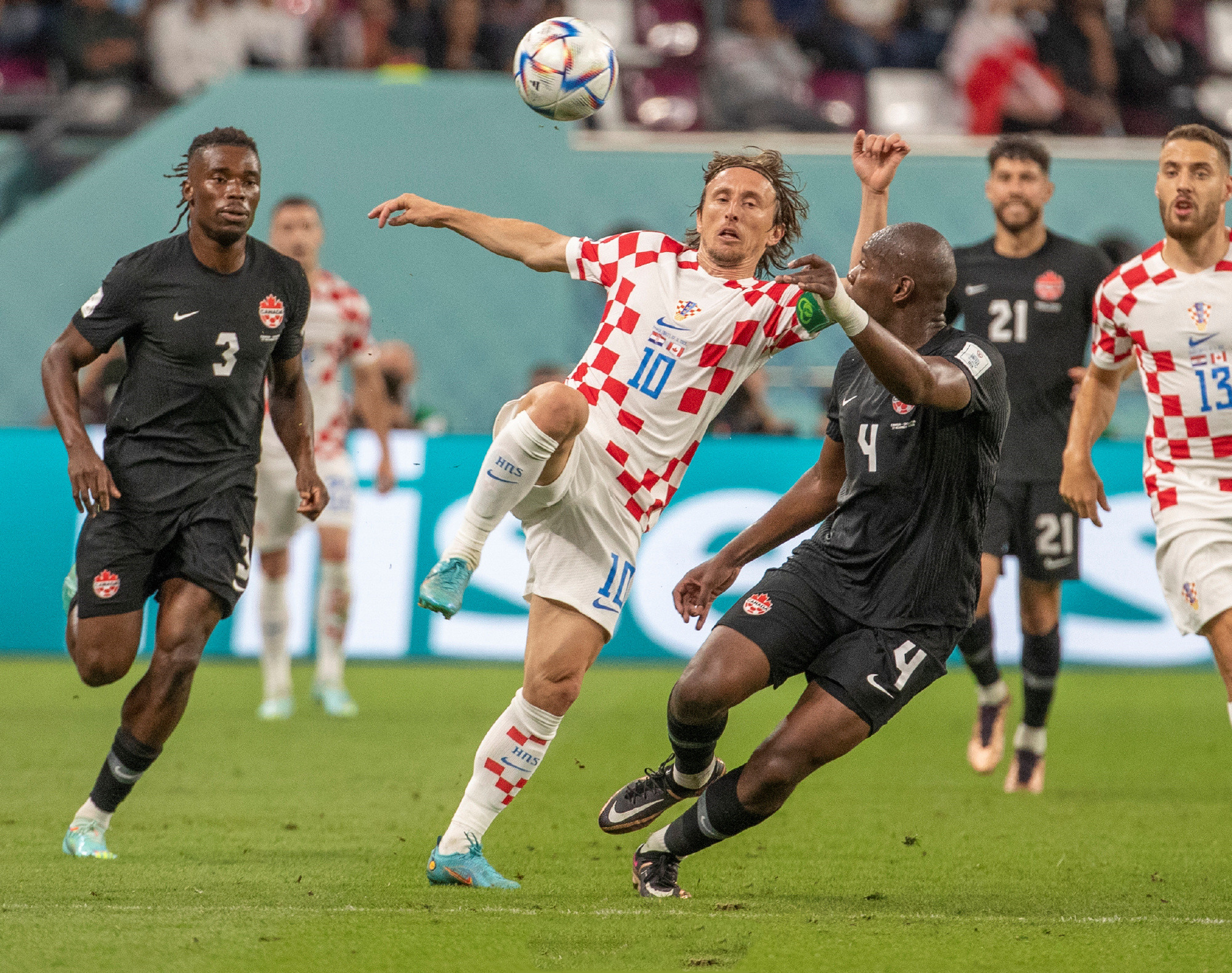 德国翻盘加拿大,加维送出助攻 德国翻盘加拿大,加维送出助攻