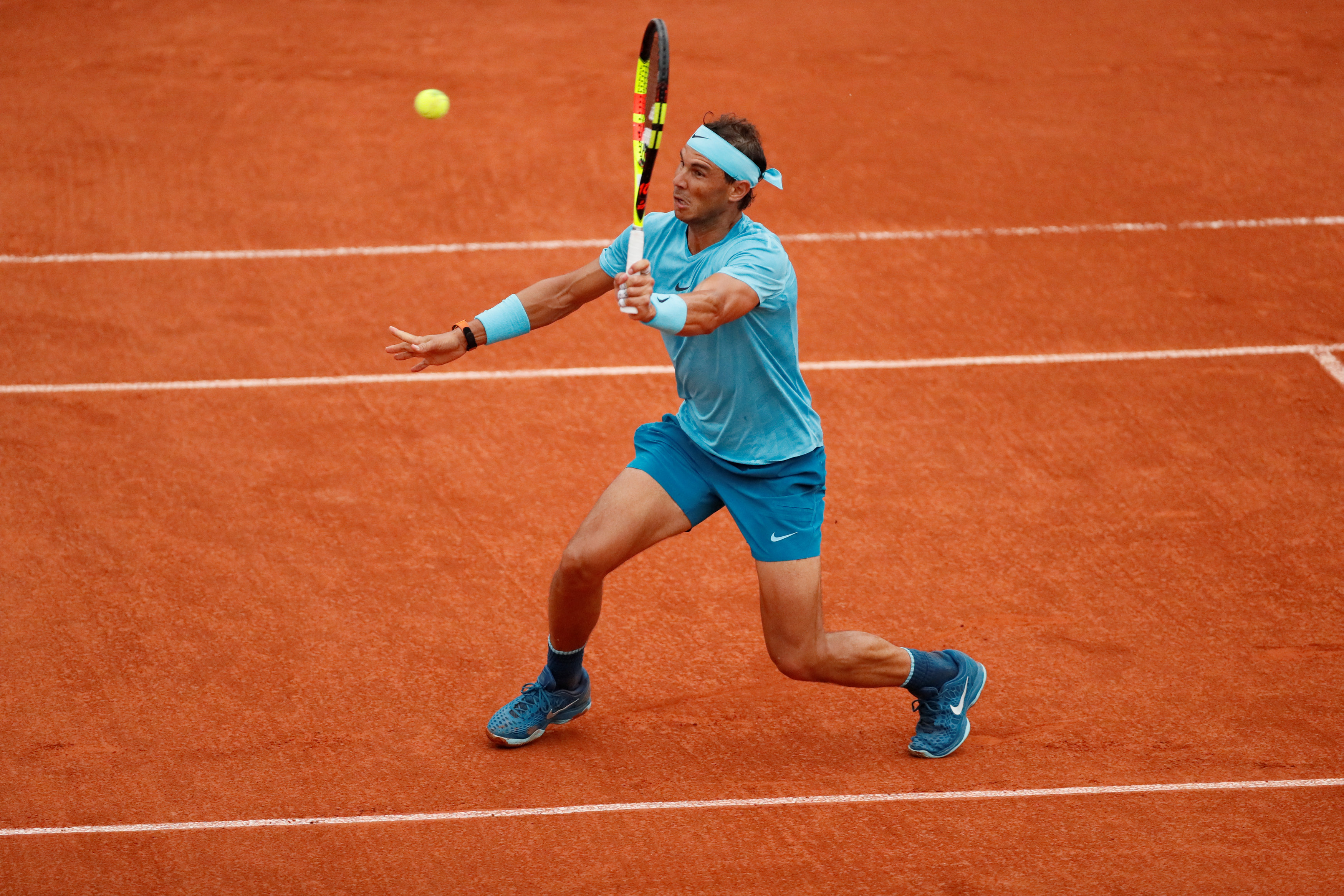 关于西班牙网球队鏖战日本网球队，纳达尔打破历史纪录的信息