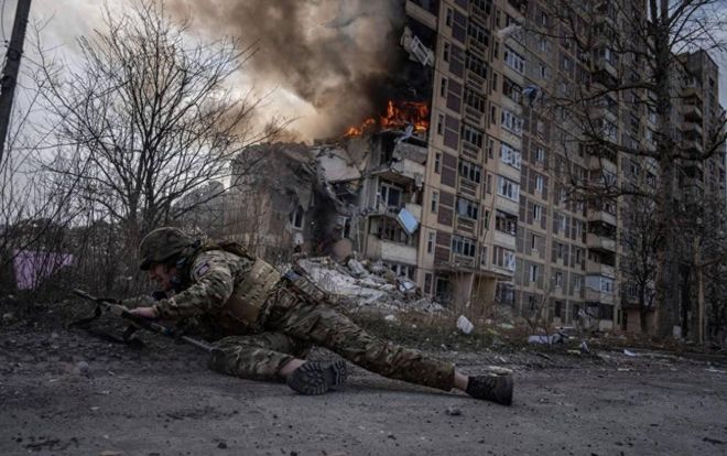 战术调整让失分的队伍找到破局之道,取得进展 战术调整让失分的队伍找到破局之道,取得进展