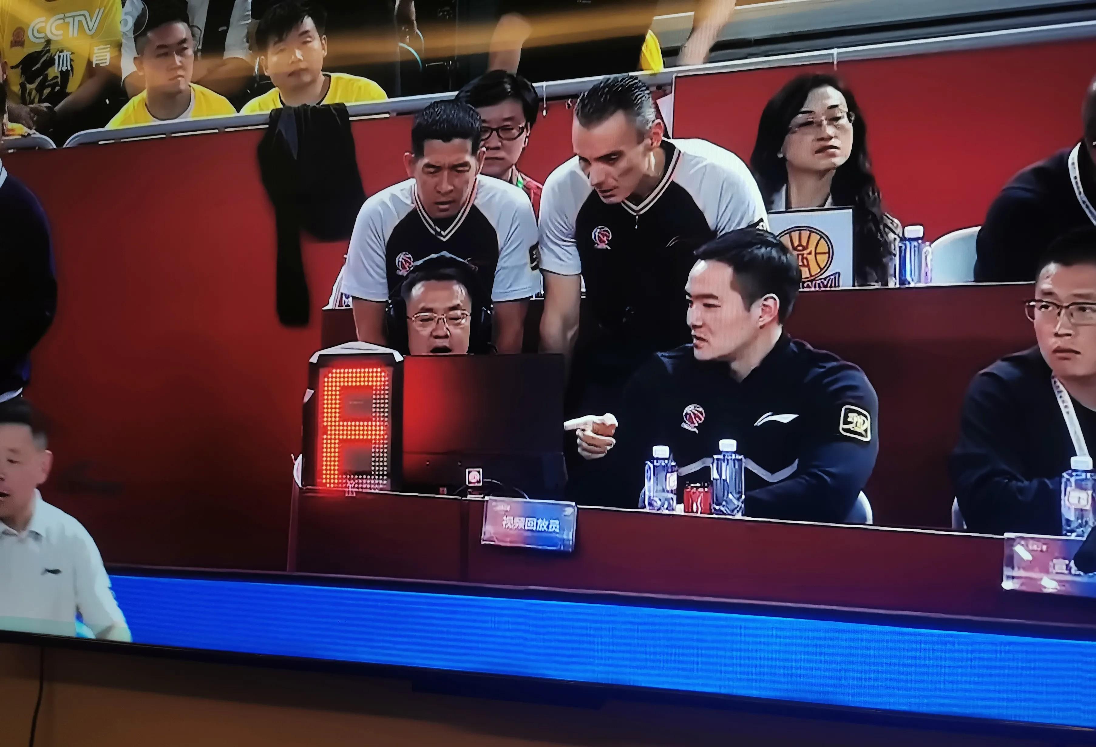 北京队客场不敌对手，球员需总结经验的简单介绍