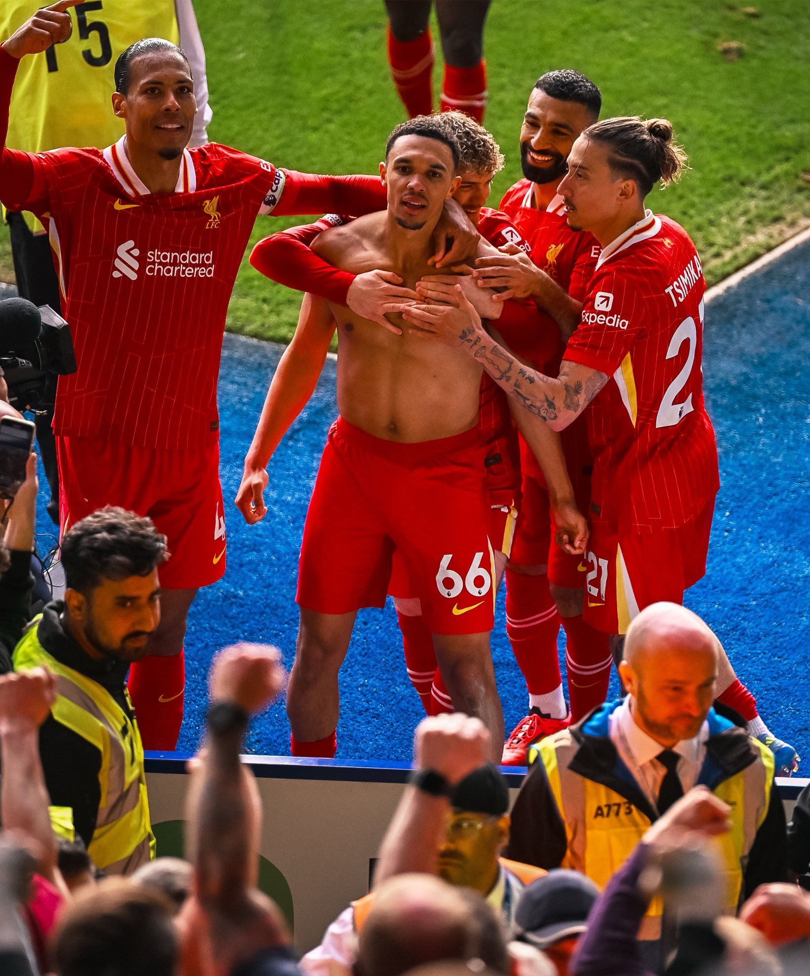 包含利物浦客场大胜诺里奇,取得胜利的词条 包含利物浦客场大胜诺里奇,取得胜利的词条