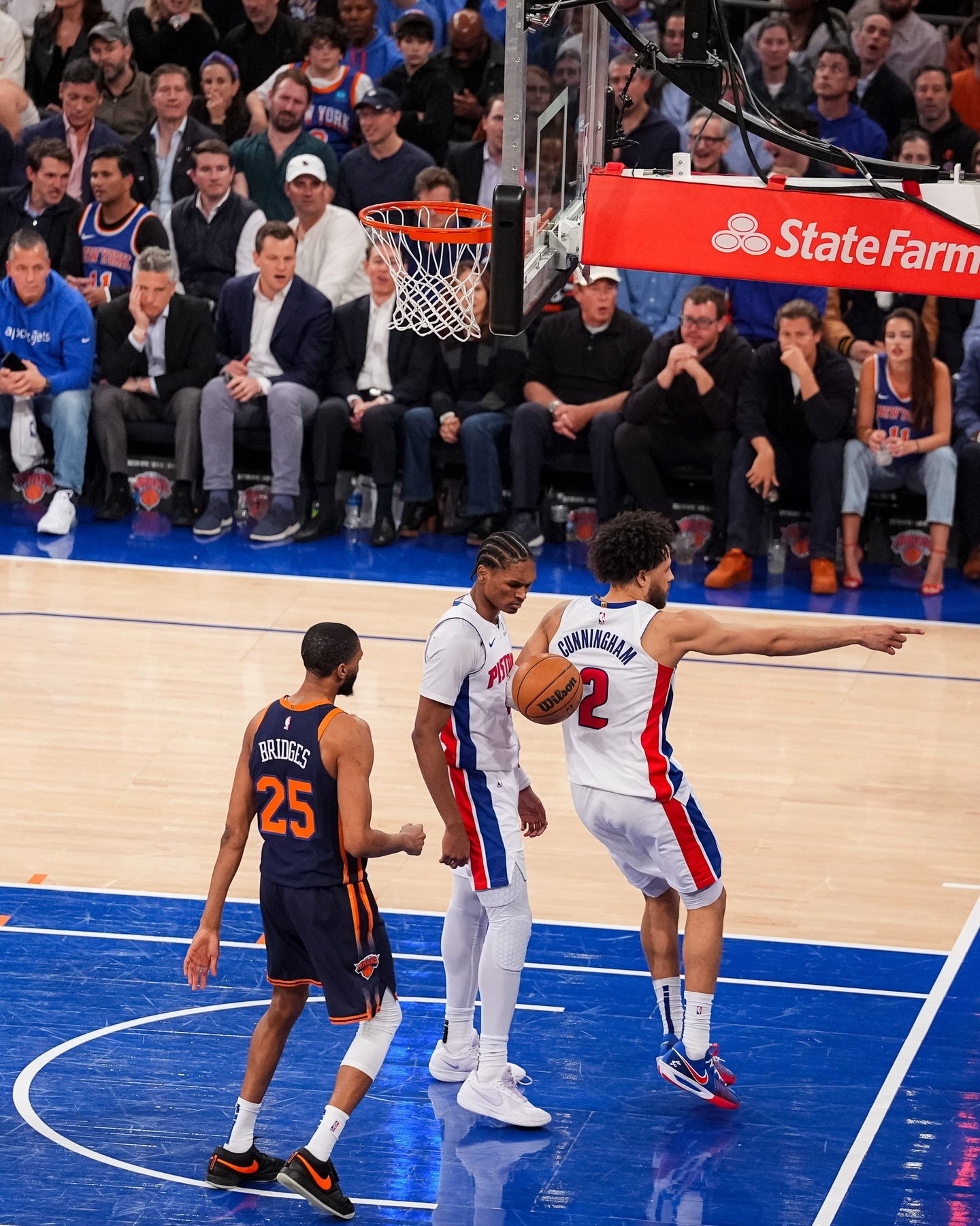 包含尼斯主场击败梅斯,取得胜利的词条 包含尼斯主场击败梅斯,取得胜利的词条