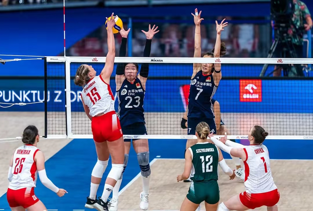 包含中国队完胜法国队，波尔惊艳四座的词条