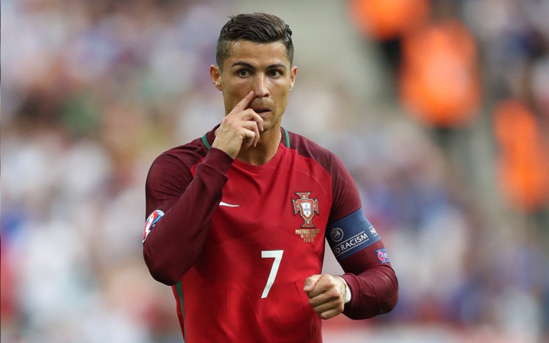 西甲德比风暴眼外的震撼，厄瓜多尔力克克罗地亚，足球世界的新维度