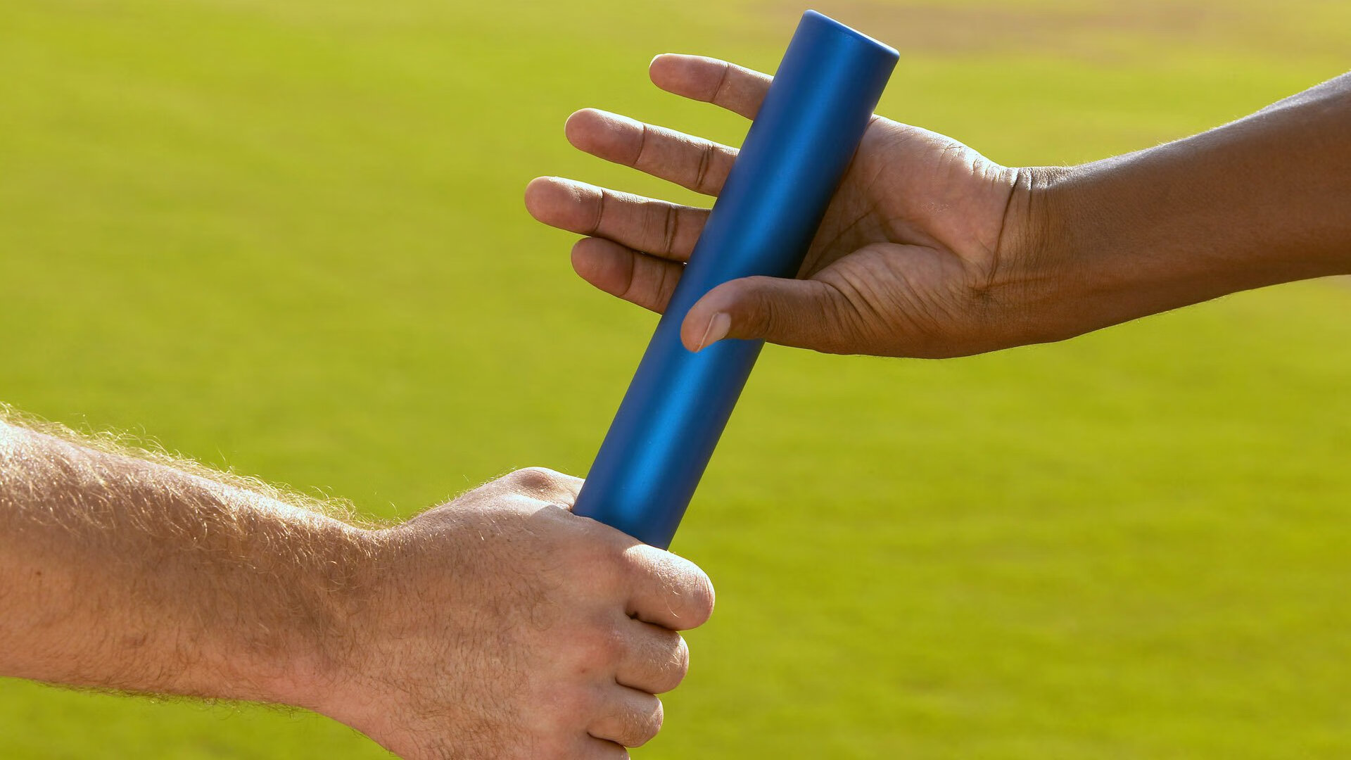 英超争冠焦点战，牙买加新星压哨绝杀，曼联梦剧场遭遇戏剧性逆转